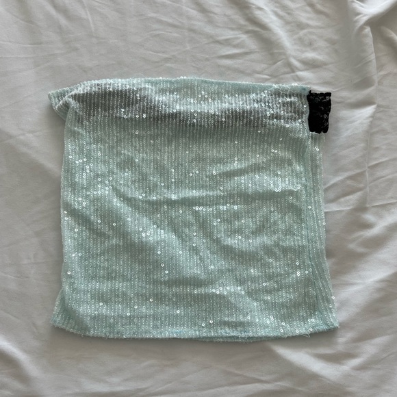 Blue sequin and black lace crop top - Picture 3 of 3